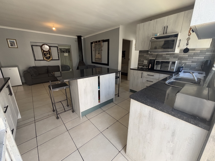 4 Bedroom Property for Sale in Colorado Park Western Cape